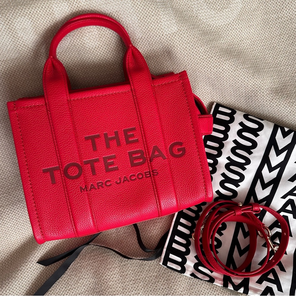Marc Jacobs The Tote Bag